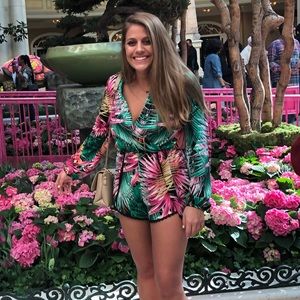 Meet your Posher, Jena